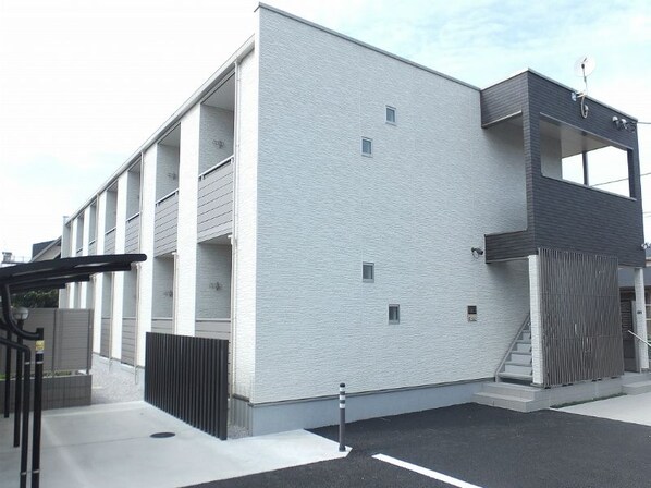 クレイノコンフォールの物件外観写真